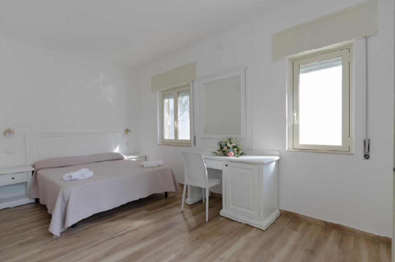 Hotel Il Melograno Матината Екстериор снимка