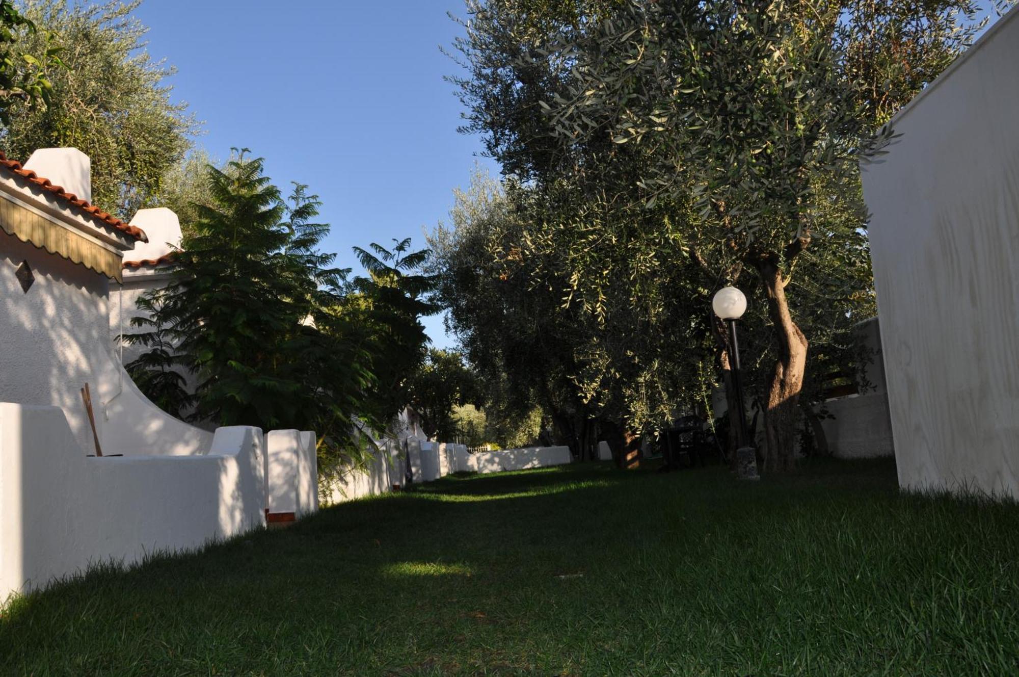 Hotel Il Melograno Матината Екстериор снимка